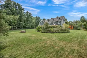 9773 Broadway Dr, Chagrin Falls, OH 44023 - Photo 7