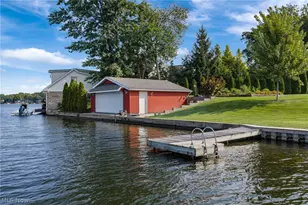 82 Whitefriars Dr, Akron, OH 44319 - Photo 9