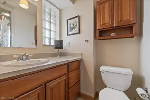 82 Whitefriars Dr, Akron, OH 44319 - Photo 29