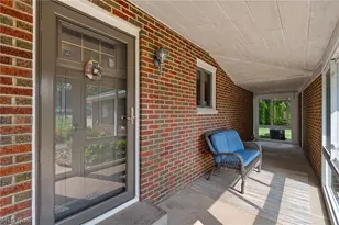 82 Whitefriars Dr, Akron, OH 44319 - Photo 27