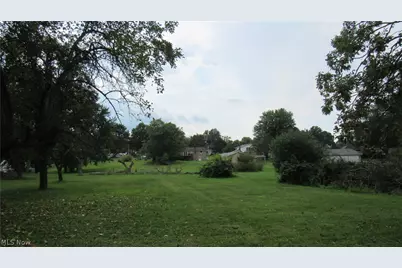 6841 Navarre Road SW, Massillon, OH 44646 - Photo 45