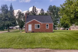 539 Figueroa Pl SE, Canton, OH 44707 - Photo 1