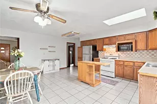 1613 Country Club Ave, Youngstown, OH 44514 - Photo 5