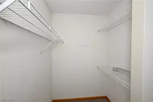 2156 Thornbury Ln, Akron, OH 44319 - Photo 27