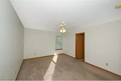2156 Thornbury Lane, Akron, OH 44319 - Photo 25
