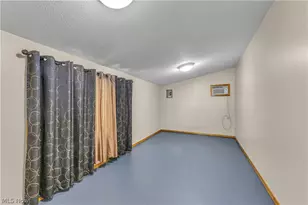 1547 49th St, Canton, OH 44709 - Photo 7