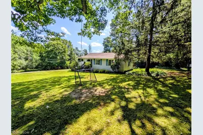 11650 Chestnutdale Road, Chardon, OH 44024 - Photo 3