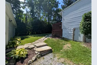 11650 Chestnutdale Road, Chardon, OH 44024 - Photo 13