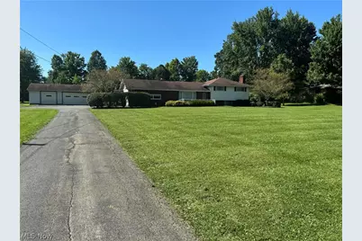 5787 E Calla Road, New Middletown, OH 44442 - Photo 1