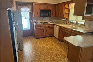 5787 E Calla Rd, New Middletown, OH 44442 - Photo 5