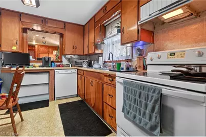 306 Everett Street, Grand River, OH 44045 - Photo 27