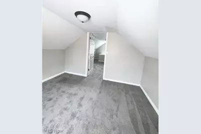 17015 Glendale Avenue, Loveland, OH 44128 - Photo 5