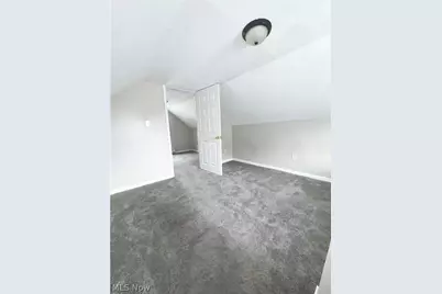 17015 Glendale Avenue, Loveland, OH 44128 - Photo 13
