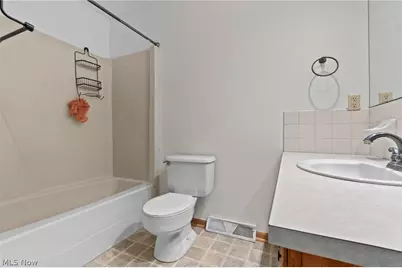 1532 Ellesmere Avenue NW, North Canton, OH 44720 - Photo 21
