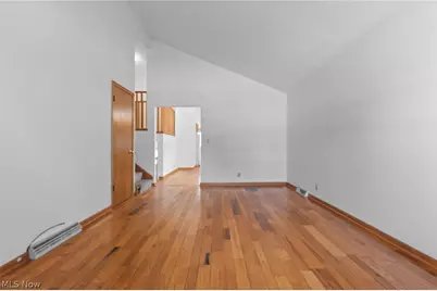 1532 Ellesmere Avenue NW, North Canton, OH 44720 - Photo 9