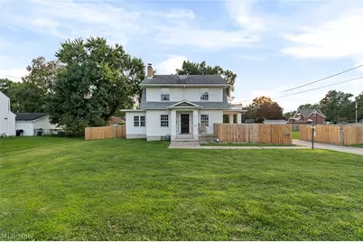 3323 Cleveland Avenue S, Canton, OH 44707 - Photo 1