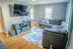 1217 Gorge Blvd, Akron, OH 44310 - Photo 9
