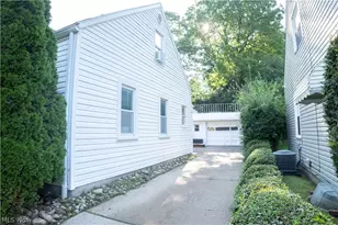 1217 Gorge Blvd, Akron, OH 44310 - Photo 23