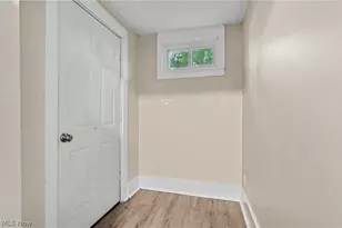 944 Redfern Ave, Akron, OH 44314 - Photo 11