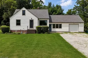 5972 Crossview Rd, Green Hills, OH 44131 - Photo 1