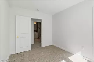 18815 Arrowhead Ave, Loveland, OH 44119 - Photo 13