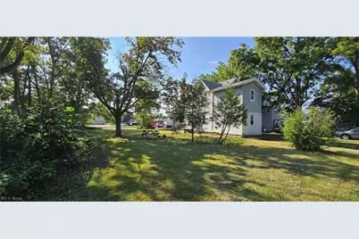 1518 Middle Avenue, Elyria, OH 44035 - Photo 3