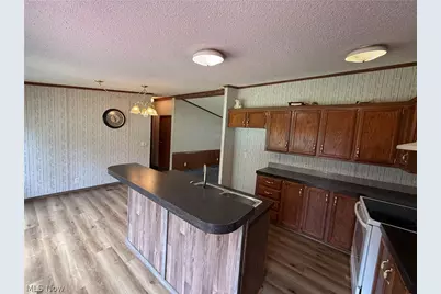 316 Cherie Avenue, Richmond, OH 43944 - Photo 9