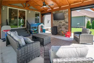 760 Radcliffe Pass, Columbiana, OH 44408 - Photo 41