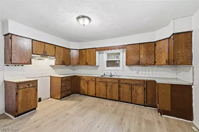 229 E 1st Street, Mansfield, OH 44902 - Photo 5