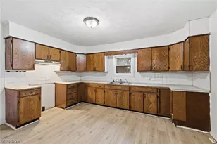 229 E 1st St, Mansfield, OH 44902 - Photo 5