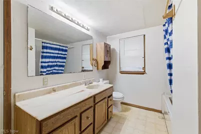 229 E 1st Street, Mansfield, OH 44902 - Photo 7