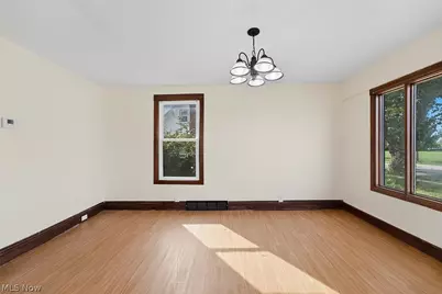 18206 Harland Avenue, Loveland, OH 44119 - Photo 7