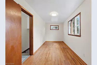 18206 Harland Avenue, Loveland, OH 44119 - Photo 11