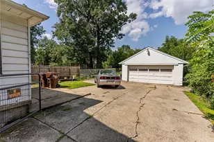 3924 Elmwood Ave, Youngstown, OH 44515 - Photo 29