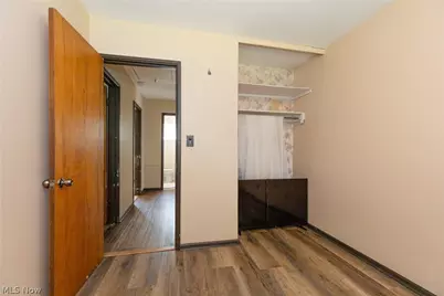 1687 Delia Avenue, Akron, OH 44320 - Photo 21
