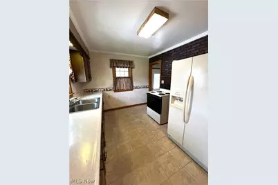 506 W Main Street, East Palestine, OH 44413 - Photo 9