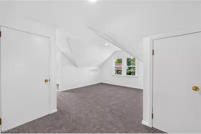 401 E 288th Street, Willowick, OH 44095 - Photo 23