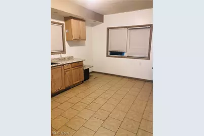 571 East Avenue, Akron, OH 44320 - Photo 3
