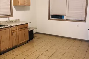 571 East Ave, Akron, OH 44320 - Photo 3