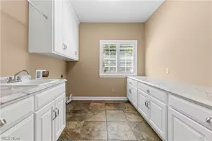 4056 Glenmoor Rd NW, Canton, OH 44718 - Photo 45