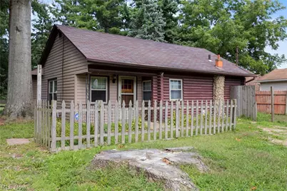 6167 Lake Avenue, Elyria, OH 44035 - Photo 1