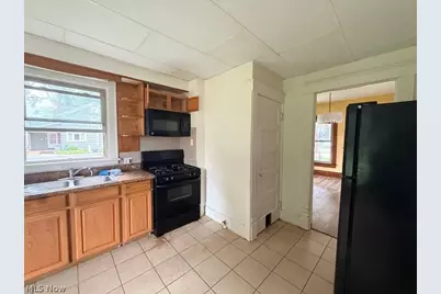 85 S Cleveland Avenue, Mogadore, OH 44260 - Photo 23