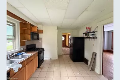 85 S Cleveland Avenue, Mogadore, OH 44260 - Photo 21