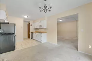 35007 S Turtle Trail, Willoughby, OH 44094 - Photo 5
