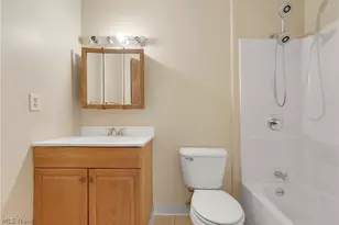 35007 S Turtle Trail, Willoughby, OH 44094 - Photo 9
