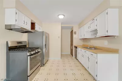 35007 S Turtle Trail #A, Willoughby, OH 44094 - Photo 3