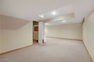 35007 S Turtle Trail, Willoughby, OH 44094 - Photo 15