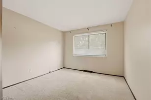 35007 S Turtle Trail, Willoughby, OH 44094 - Photo 11