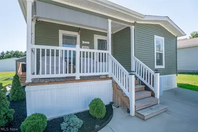 3052 Cross Creek Circle SW, Massillon, OH 44647 - Photo 3
