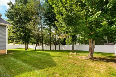 5585 Shadow Ridge Circle NW, North Canton, OH 44720 - Photo 31